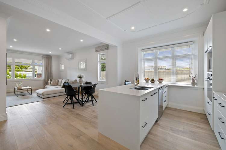 11 Miro Street Takaro_12