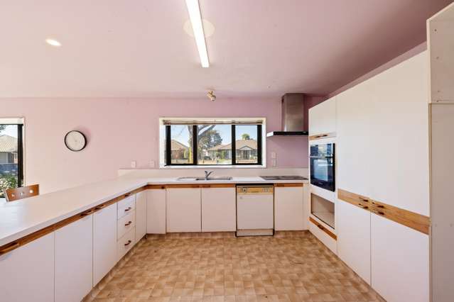 13 Broadfell Avenue Avonhead_2