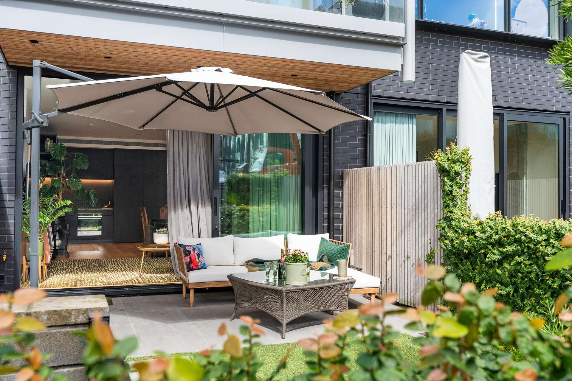 1/109 Clyde Street Hamilton East_0