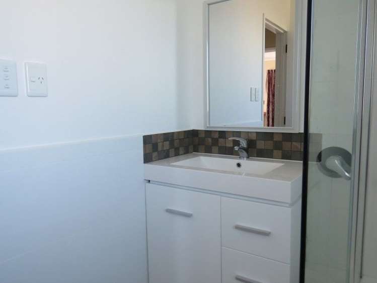 10 Tait Place Carterton_15