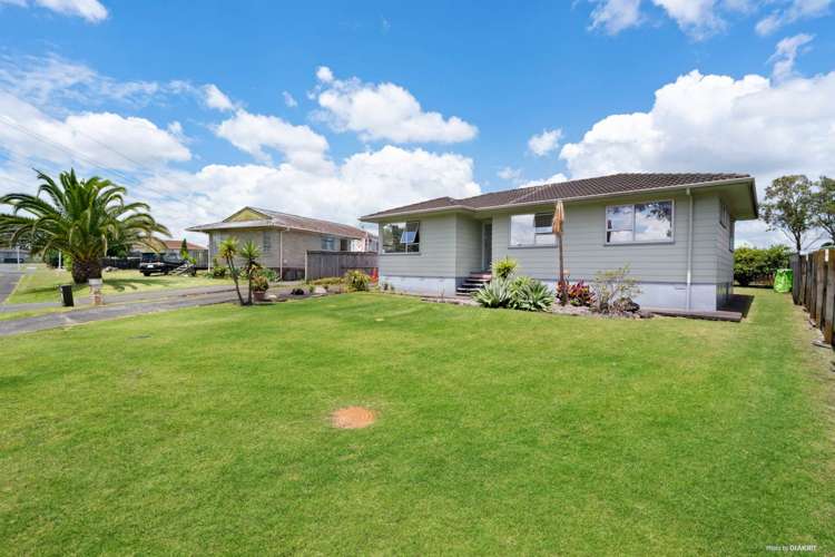 4 Aldo Place Clover Park_10