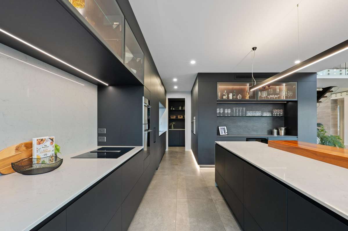 6 Hull Crescent_5