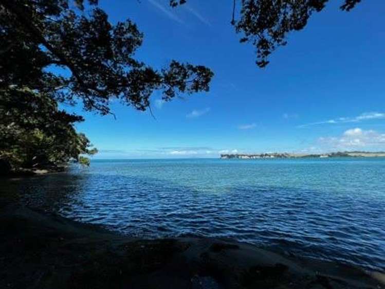 74 Kestrel Heights Arkles Bay_35