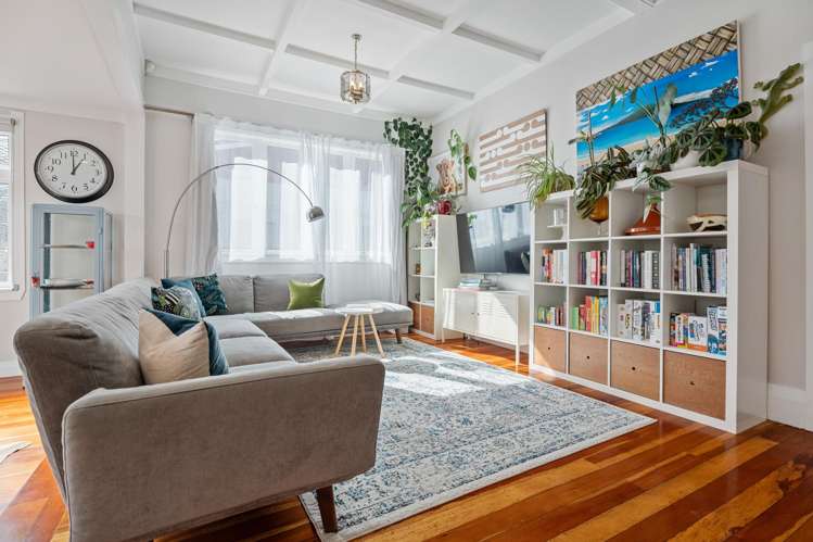 8 Epworth Avenue Royal Oak_13