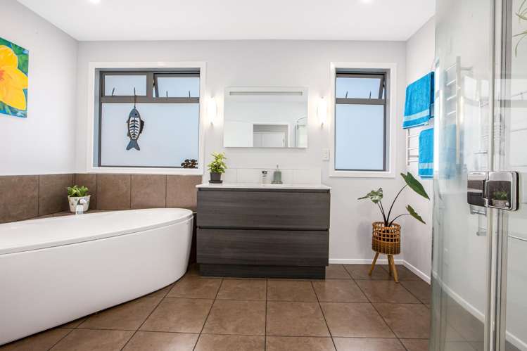 16 Manly Street Paraparaumu Beach_9