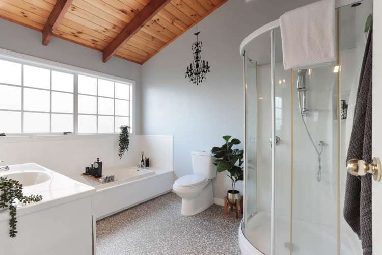 56 Evans Road Glen Eden_10