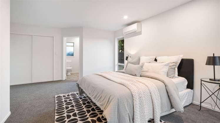 4 Monterey Place Parklands_17