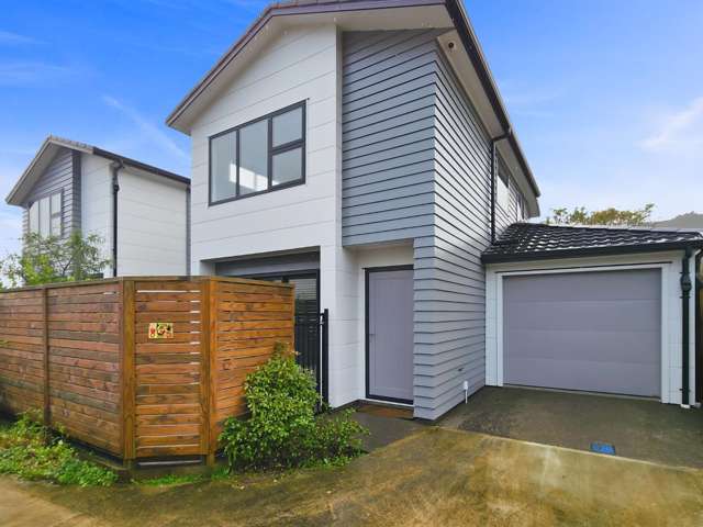 Modern 3-Bedroom Townhouse