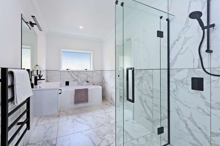 55 Kent Terrace Taradale_14