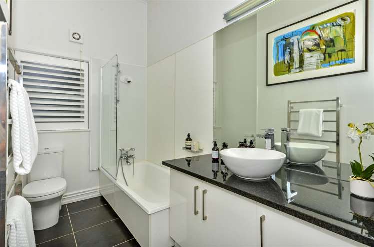 13 Hinemoa Street Birkenhead_16