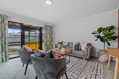 2/60 Vivian Wilson Drive_3