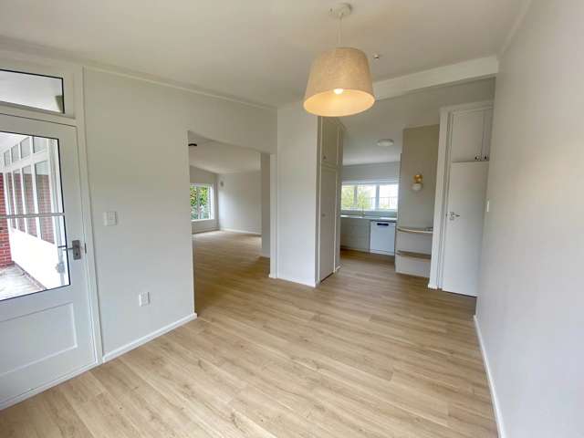 8A Puketea Street Blockhouse Bay_3