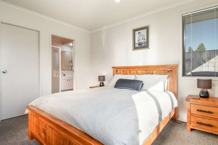 38 Riverholm Drive Mangakakahi_12