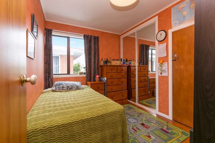 30 Sheridan Drive New Lynn_11