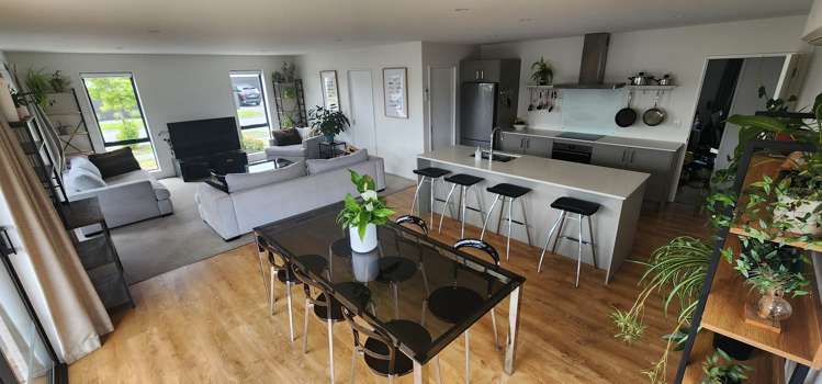 24 Chandlers Street Burwood_2