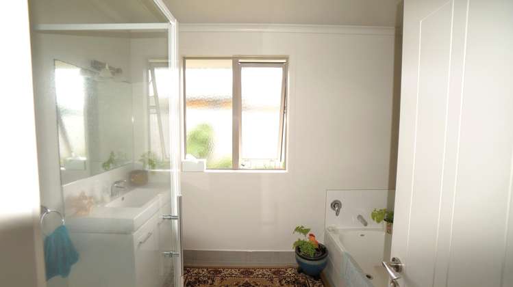 9 Karo Street Ruakaka_10