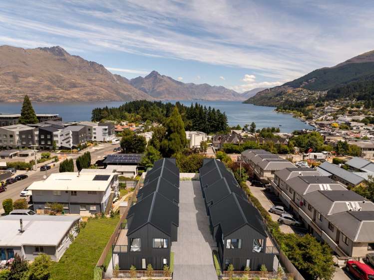 36 and 38 Hallenstein Street Queenstown_7