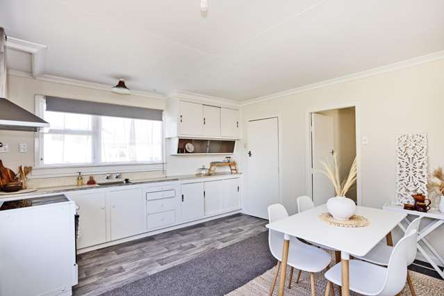 93 Conway Crescent Glengarry_1