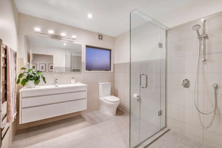 5 Kahala Place West Harbour_19