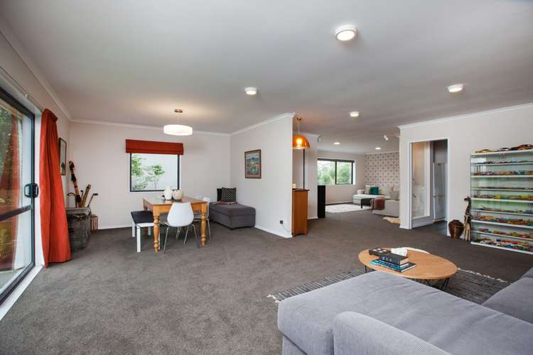 1825 Egmont Road Kaimiro_5