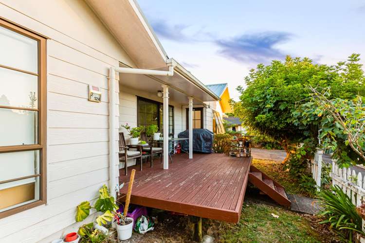 2/124 Waimumu Road Massey_13