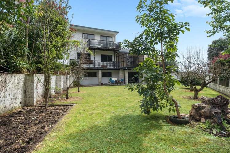 2 Pamir Place Welcome Bay_17