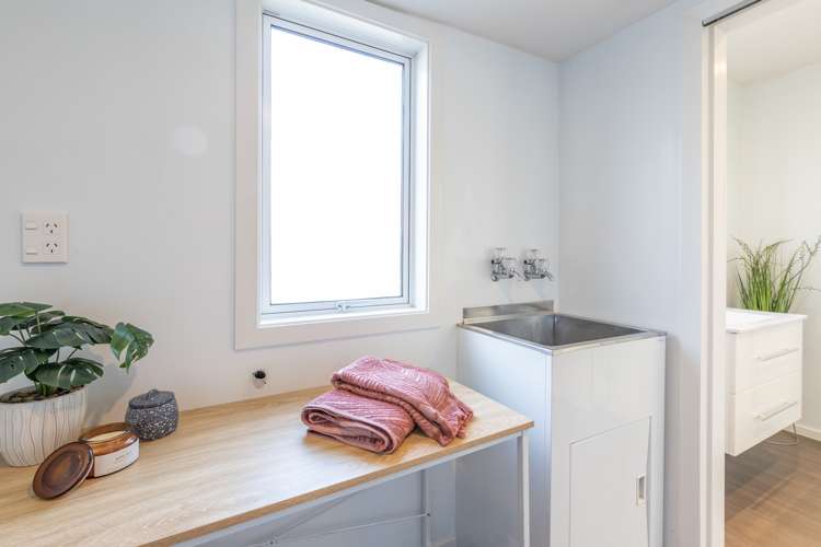 157 Pine Avenue South New Brighton_15