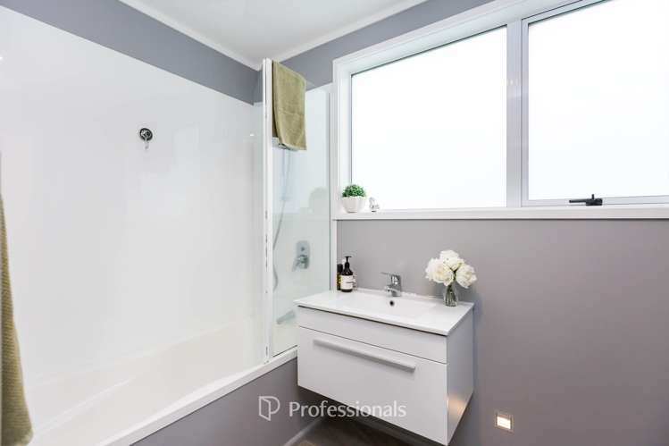 89 Owen Street Belmont_10