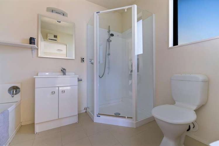 189 Peninsula Road Kelvin Heights_11