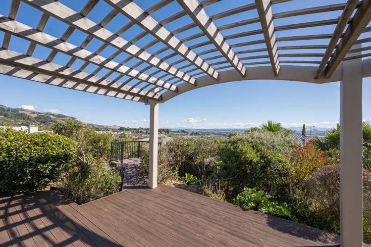 19 Olympus Way Richmond_17