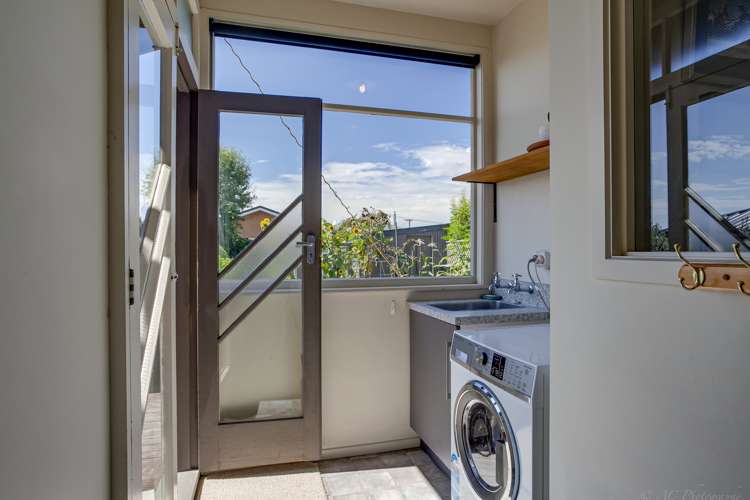 107 Le Cren Street Seaview_13