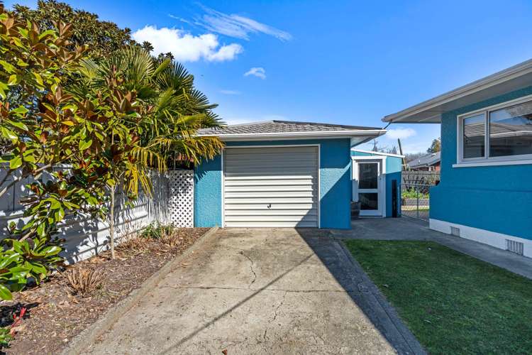 8 Lemari Avenue Stoke_8