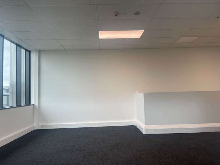 Unit 12/22 Highgate Parkway Silverdale_11