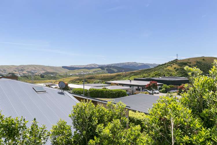 27 Lacebark Lane Woodridge_12