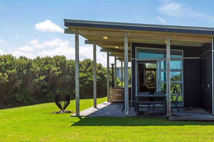 292 Tai Road Opunake_12