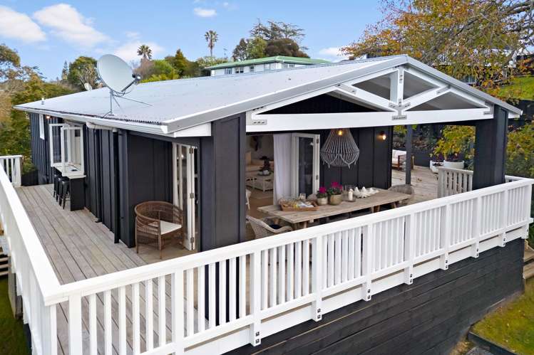 89a Fairclough Road Beach Haven_21