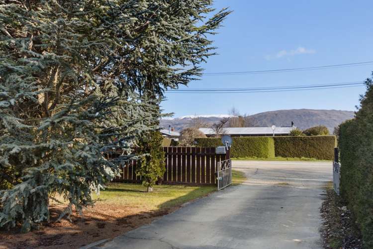 16 Lagoon Avenue Albert Town_8