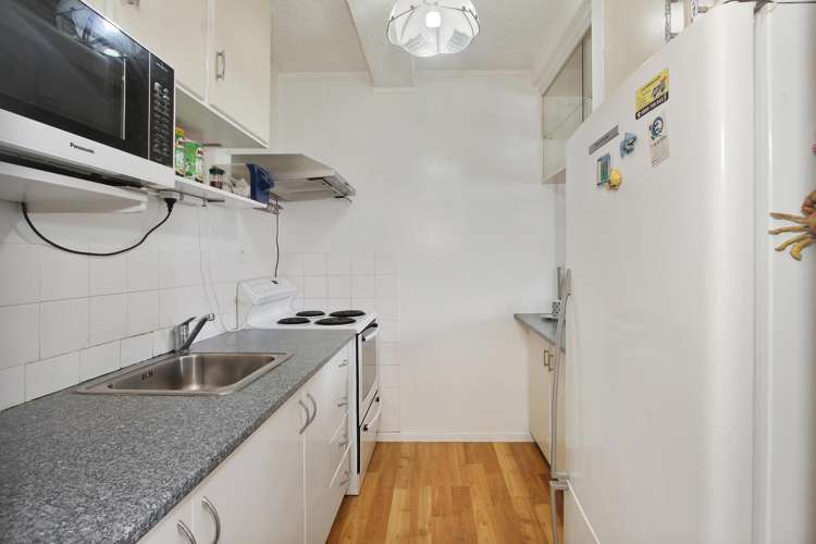 2/46 Chartwell Avenue Glenfield_7