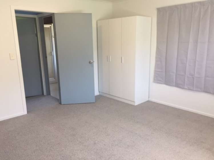 11A Kelwyn Road Kelston_4