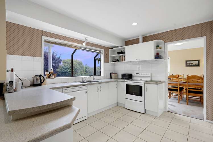 22 Tatyana Place Massey_9