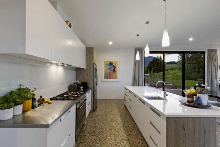 28 Frogmore lane Dalefield/Wakatipu Basin_5