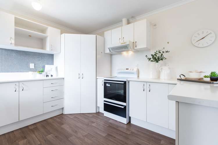 4 Skylark Lane Woolston_12