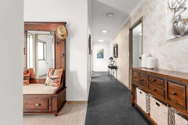 14 Shadbolt Drive Cambridge_17