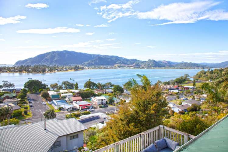 23 Pine Grove Tairua_22