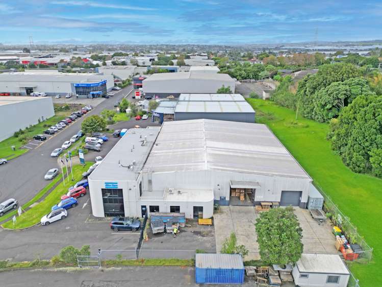 8 George Bourke Drive Mt Wellington_1