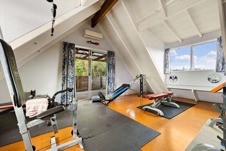 49 Felgrove Street Glendene_12