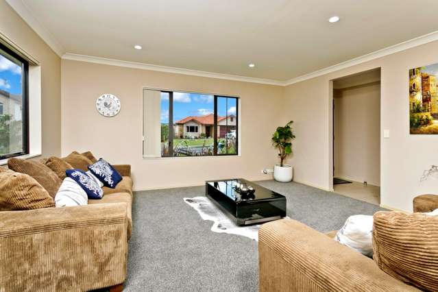 7 Mary Forgham Drive Greenhithe_3