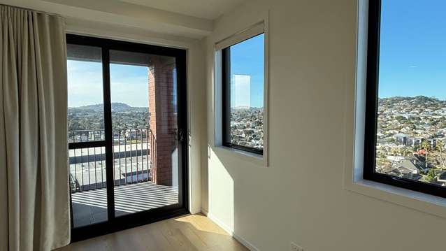 906/2B Te Ara Taurapa Point Chevalier_2