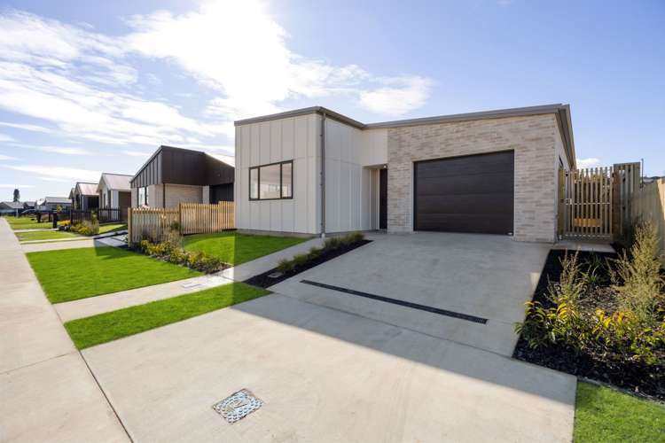 381 Waipiko Drive_1