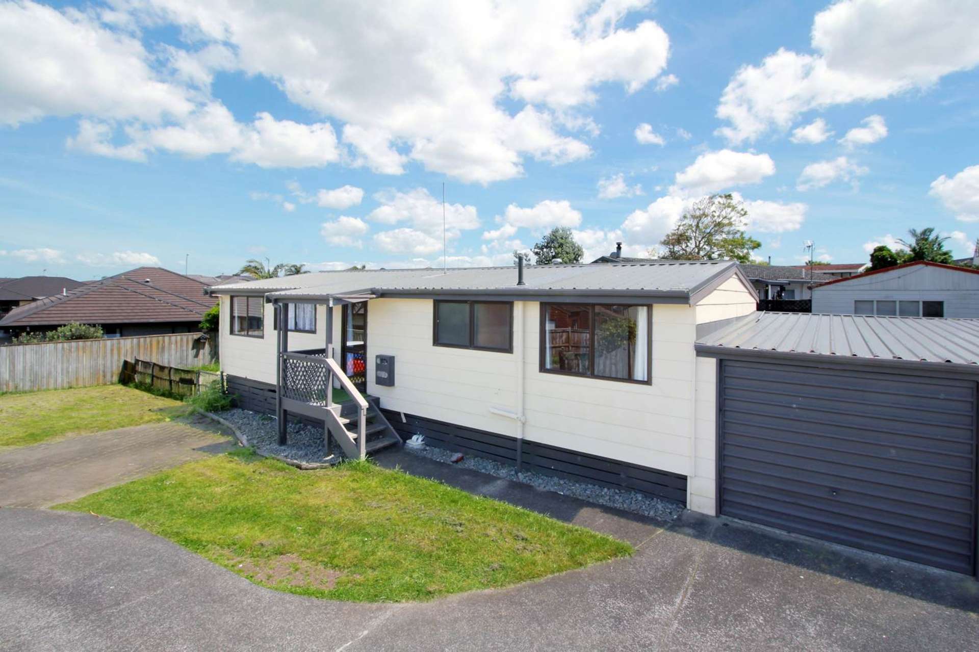 1/11 Dalmahoy Place Wattle Downs_0